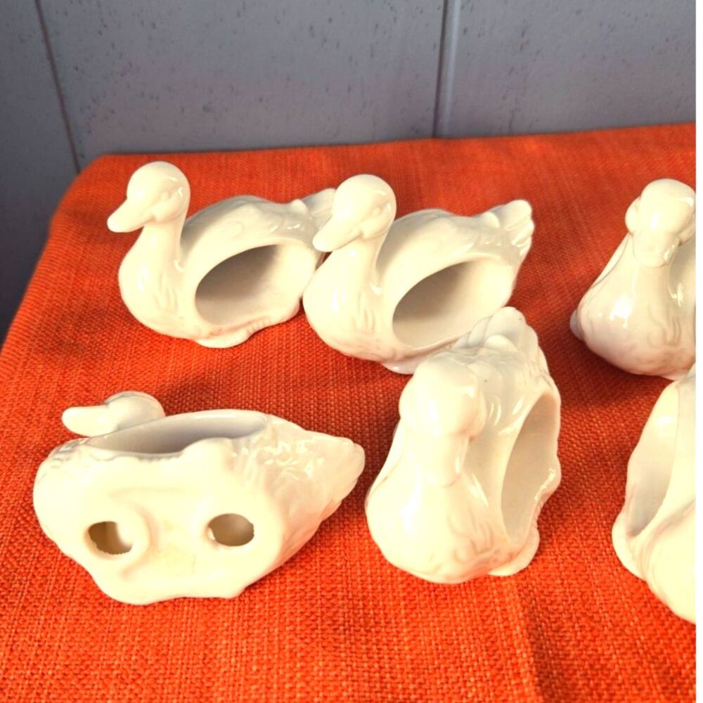 Vintage White Porcelain Duck Napkin Rings (Set of 8) Japan Mint Condition - Picture 4 of 4